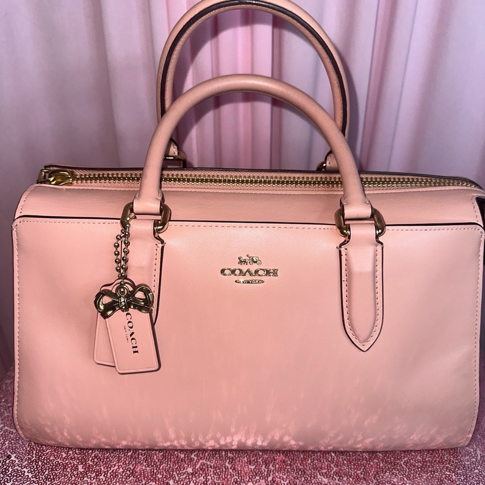 Selena Gomez coach bag